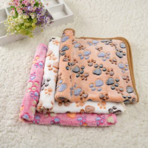 3 Sizes Cute Warm Pet Bed Mat Cover Towel Handcrafted Cat Dog Fleece Soft Blanket for Small Medium Large dogs Puppy Pet Supplies